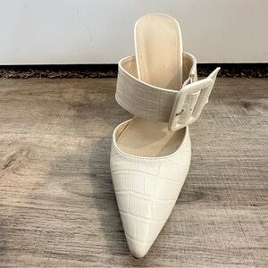 Elegant White Croc-Embossed Women's Mules